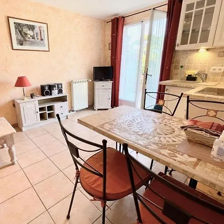Laurier Comfortable Casa vacanze Saint-Raphaël